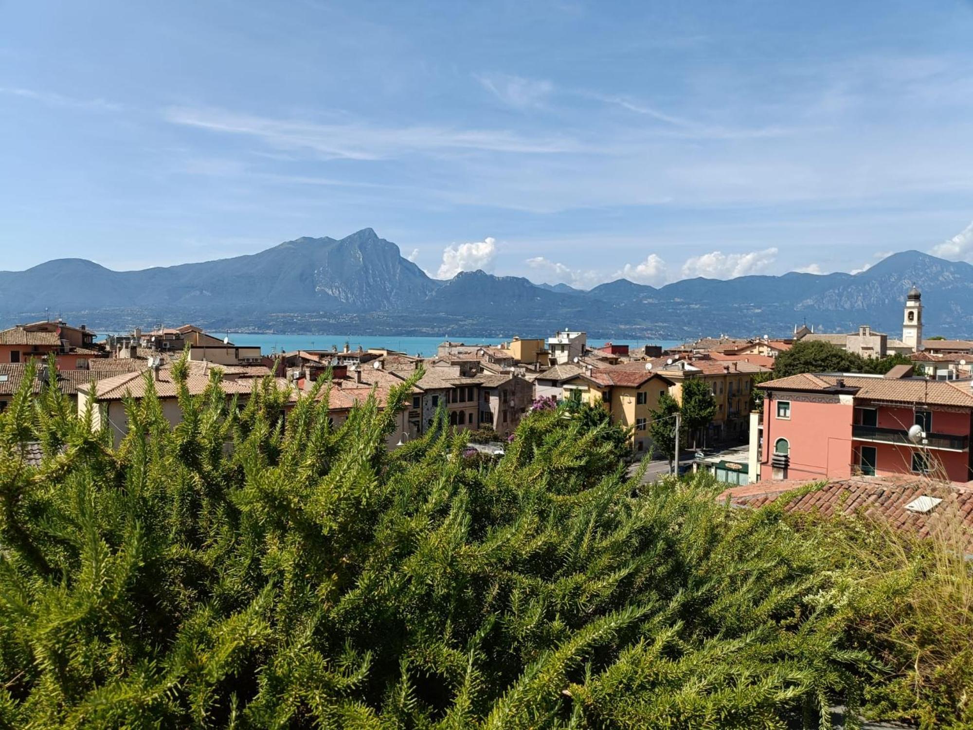 Suite Laura - Torri Del Benaco Exteriér fotografie