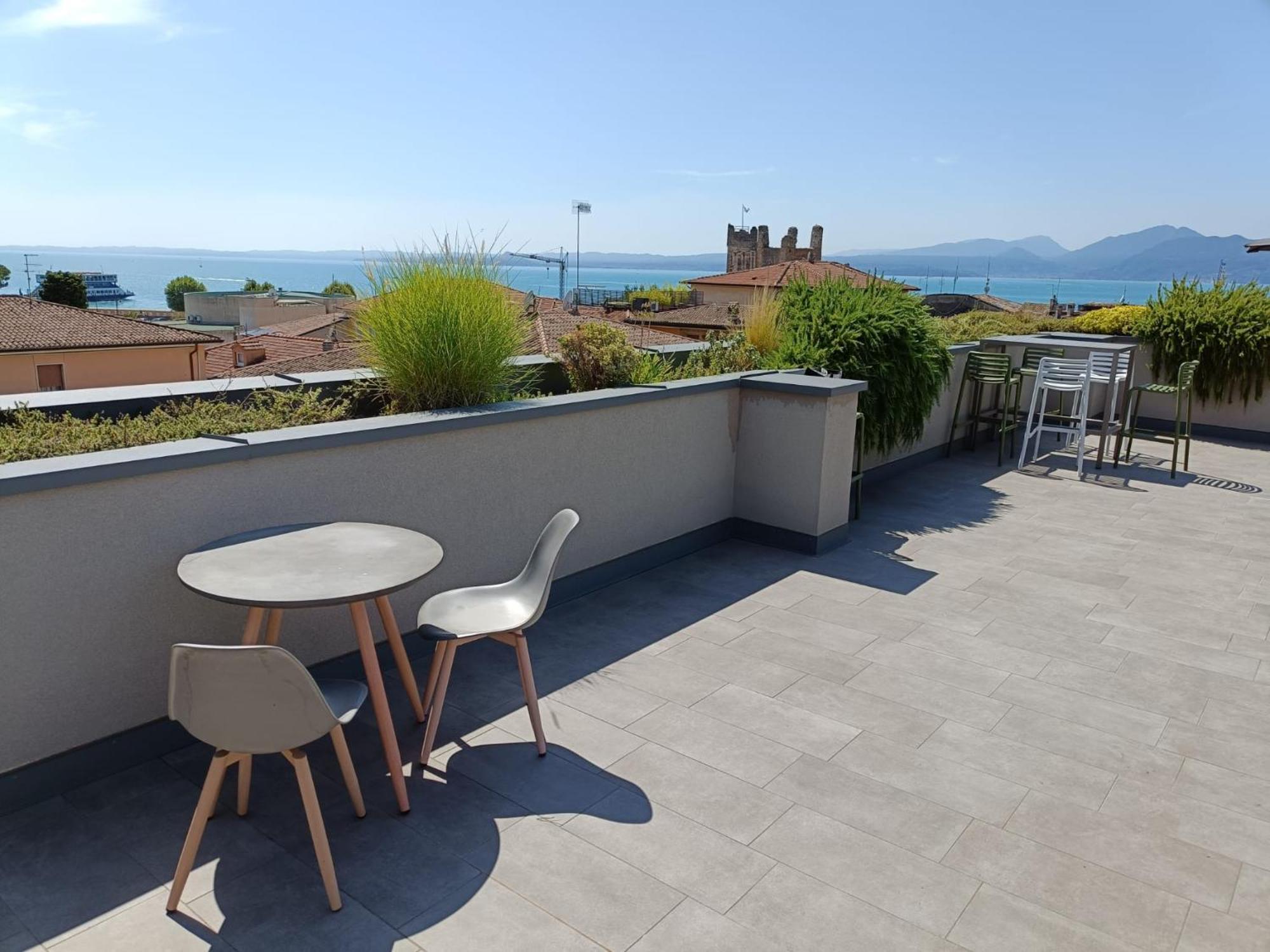 Suite Laura - Torri Del Benaco Exteriér fotografie