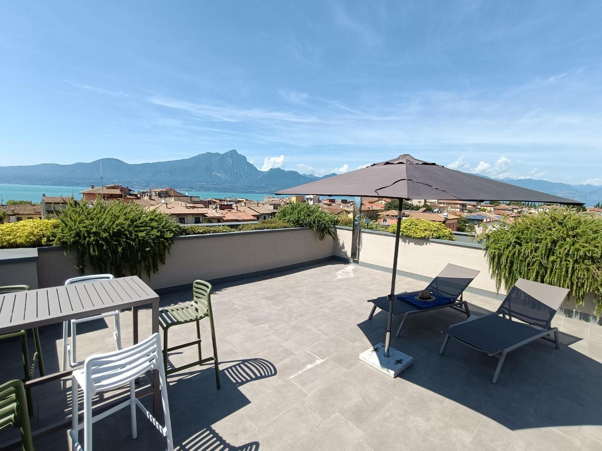 Suite Laura - Torri Del Benaco Exteriér fotografie