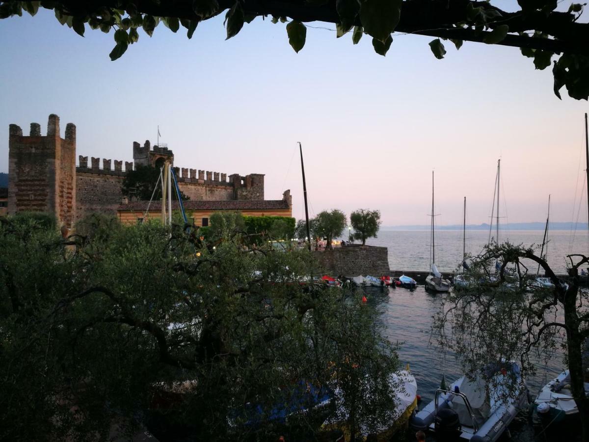 Suite Laura - Torri Del Benaco Exteriér fotografie