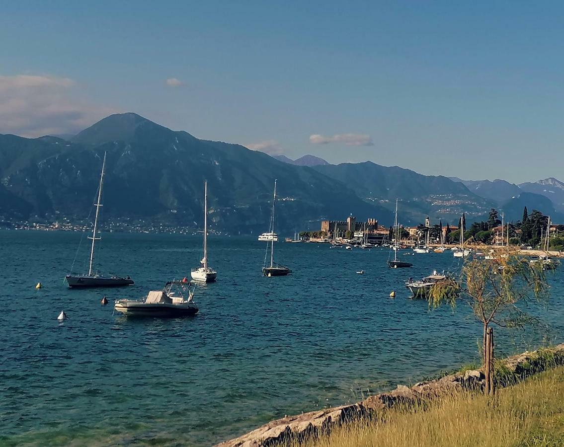 Suite Laura - Torri Del Benaco Exteriér fotografie